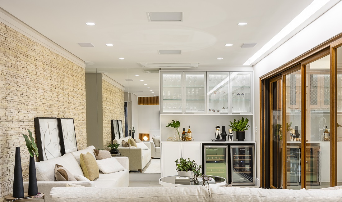 Living amplo e elegante
