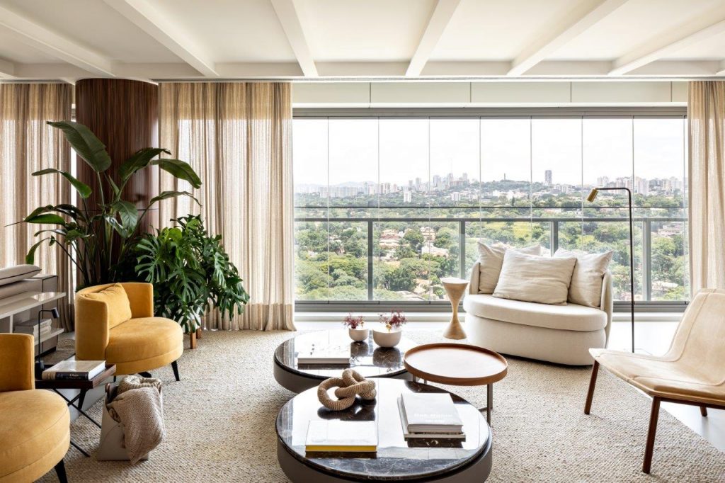sala com vista para a cidade