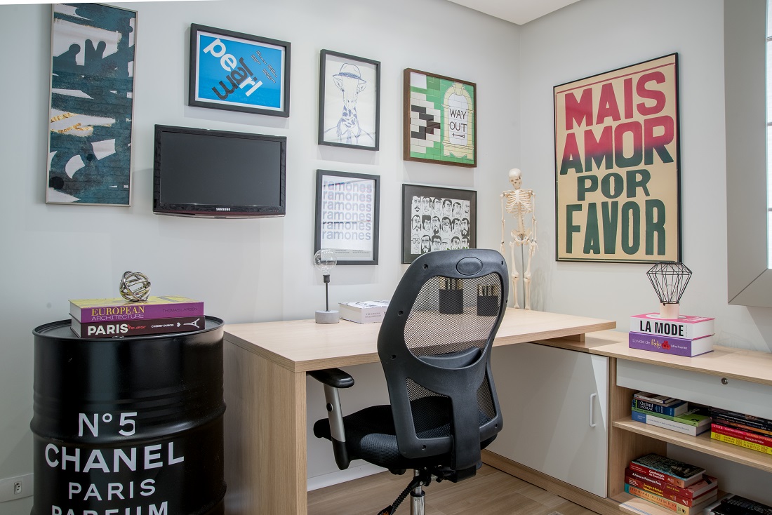 gallery wall no home office