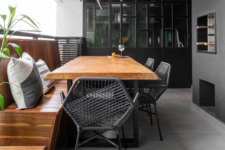 varanda tem armário industrial em serralheria