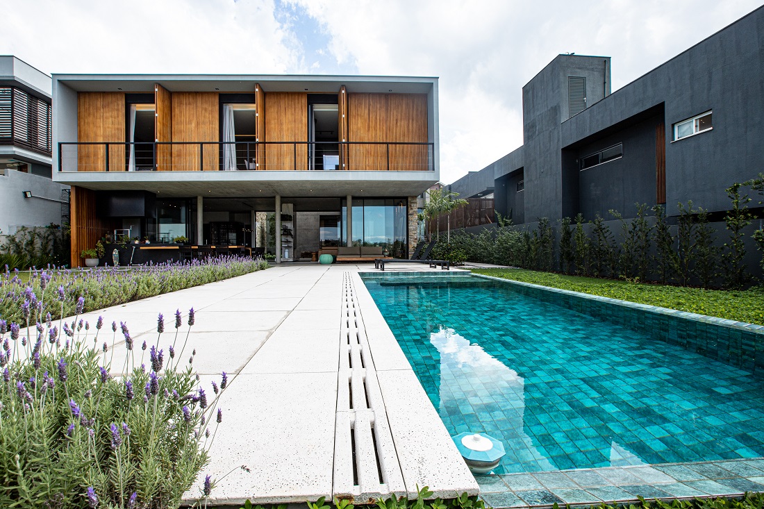 casa com piscina