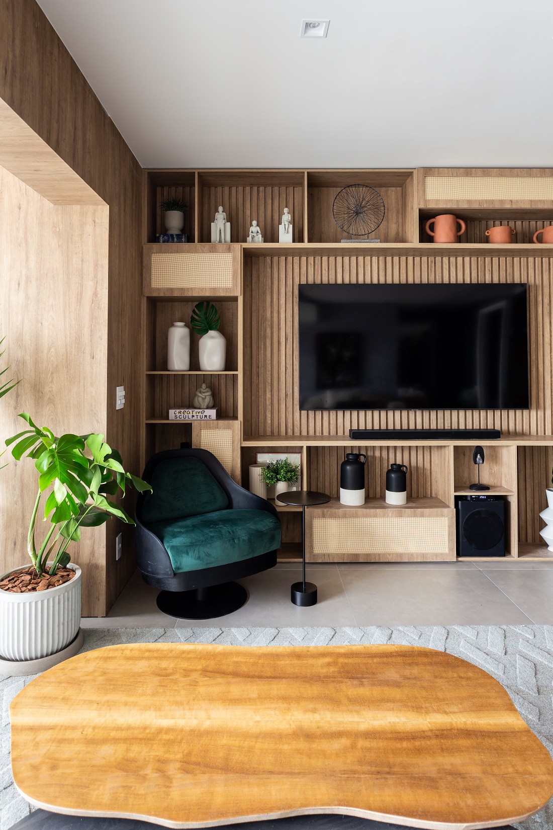 decor com peças de design assinado