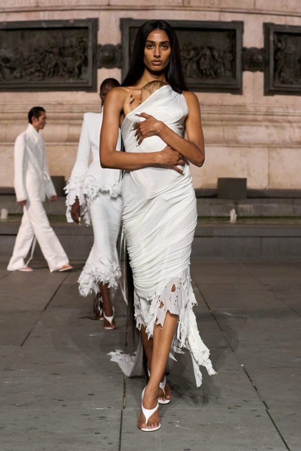 Matières Fécales Women’s Spring/Summer 2027 Show | Foto: Matières Fécales/Divulgação Matières Fécales Women’s Spring/Summer 2027 Show | Foto: Matières Fécales/Divulgação