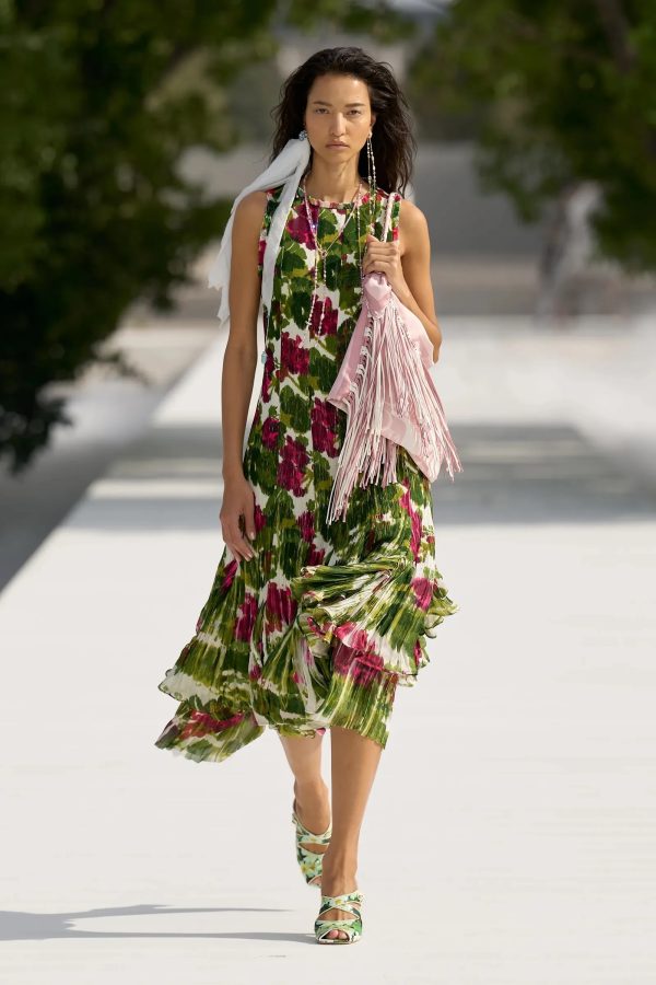 Desfile Dior Summer 2027 Women’s Show | Foto: Dior/Divulgação/ Via Vogue France Desfile Dior Summer 2027 Women’s Show | Foto: Dior/Divulgação/ Via Vogue France